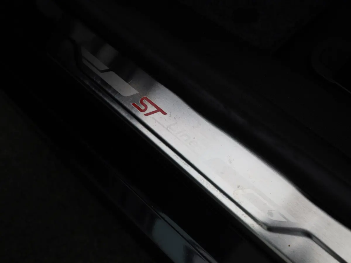 1.0 EcoBoost ST-Line X Airco | Cruise | B&O Soundsystem | Apple carplay | LMV