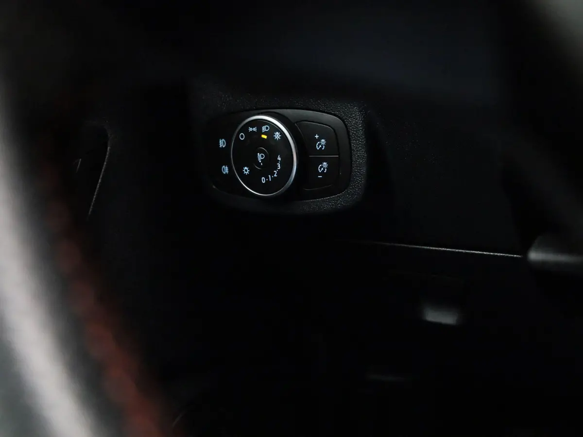 1.0 EcoBoost ST-Line X Airco | Cruise | B&O Soundsystem | Apple carplay | LMV
