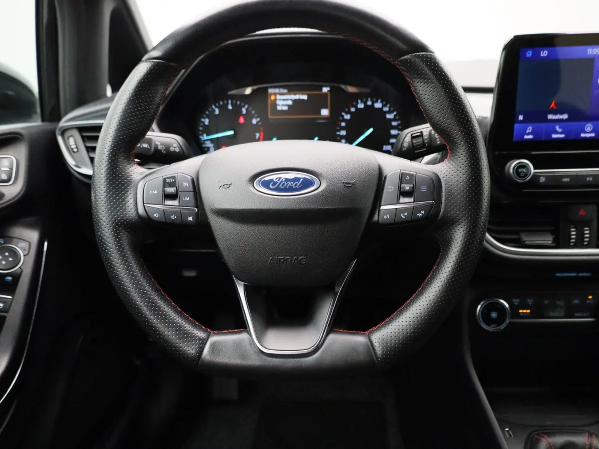 1.0 EcoBoost ST-Line X Airco | Cruise | B&O Soundsystem | Apple carplay | LMV