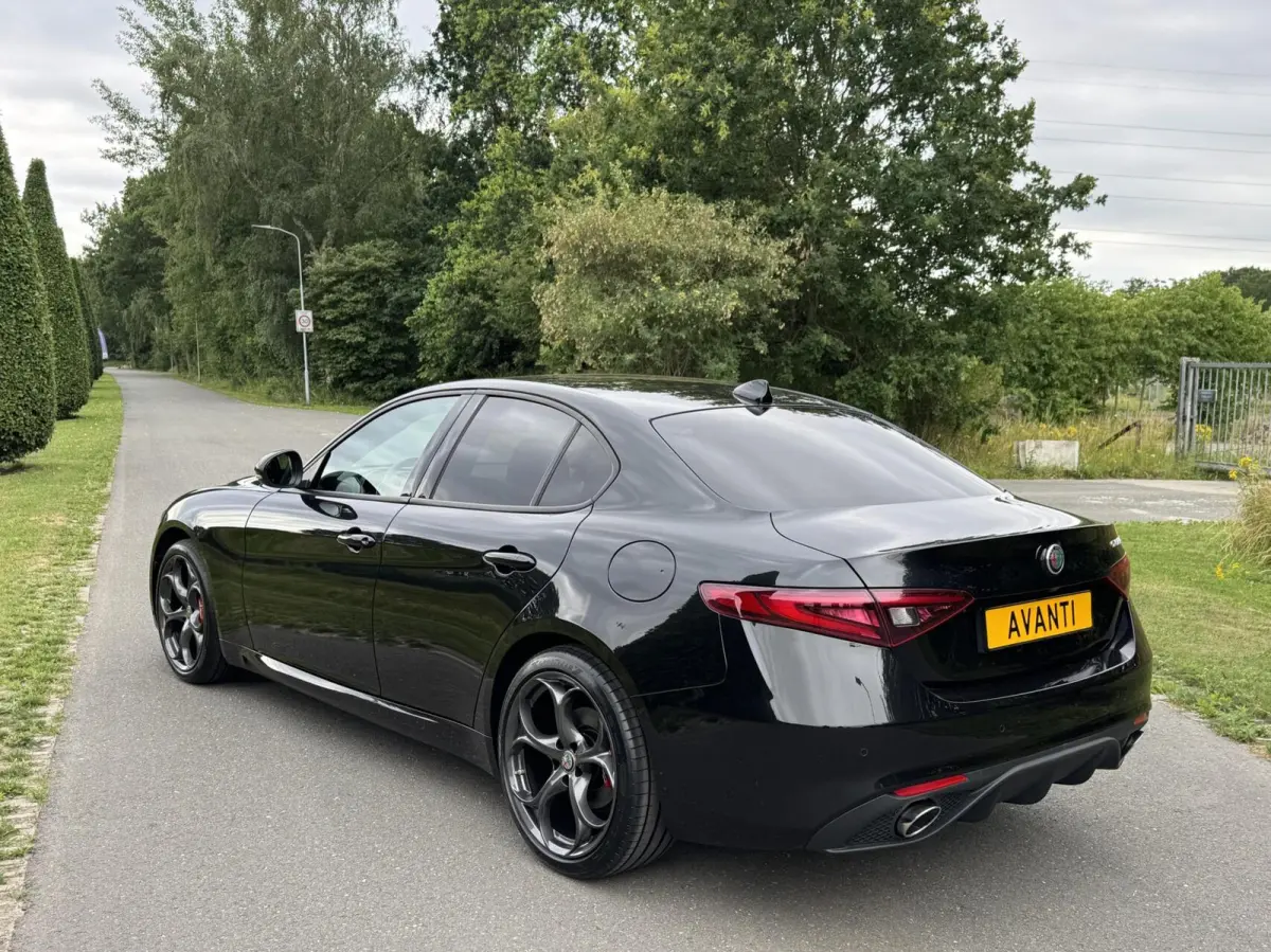 2.0 T 310pk RWD, 8500km!! 19 inch, Veloce pack