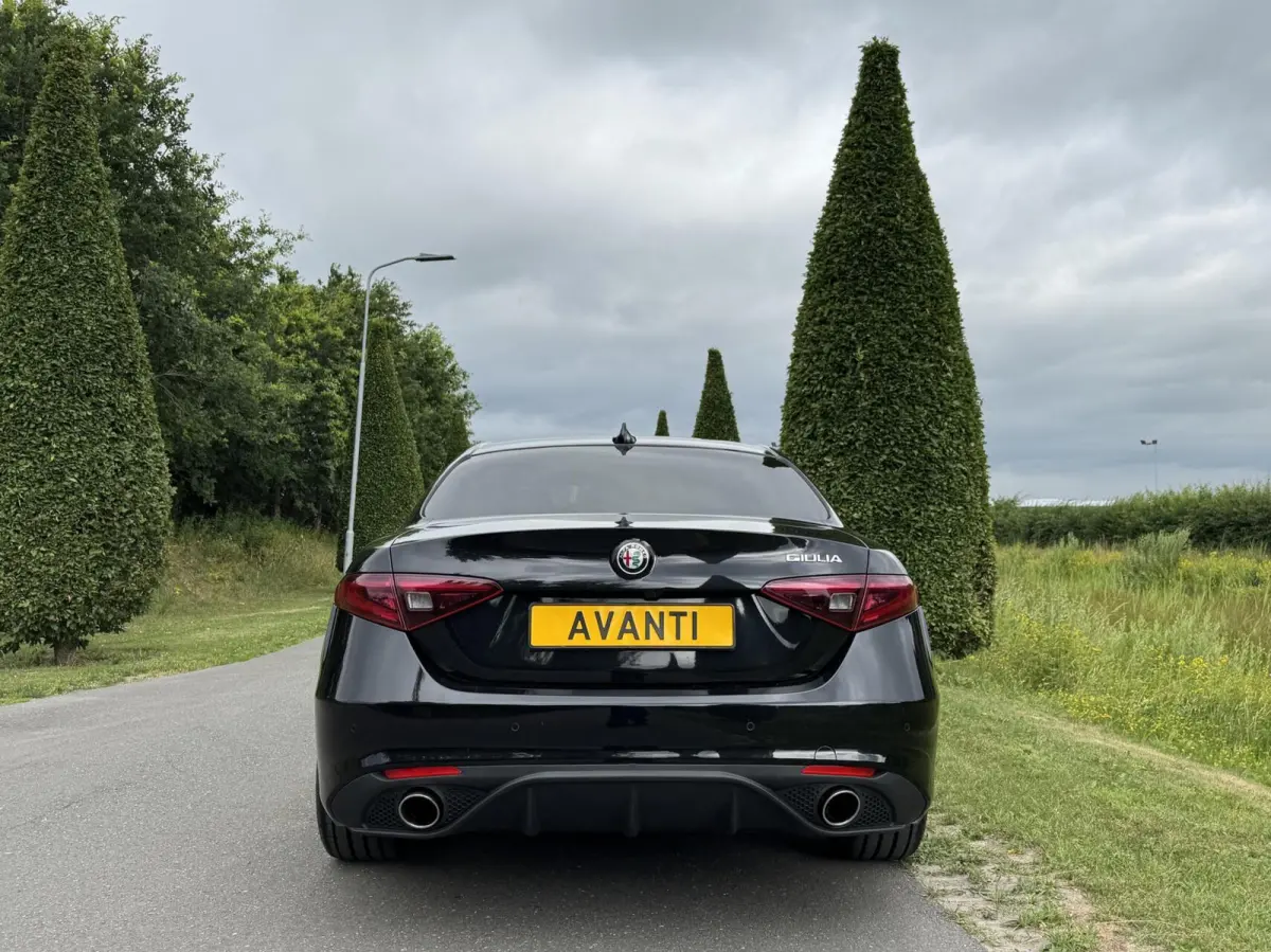 2.0 T 310pk RWD, 8500km!! 19 inch, Veloce pack