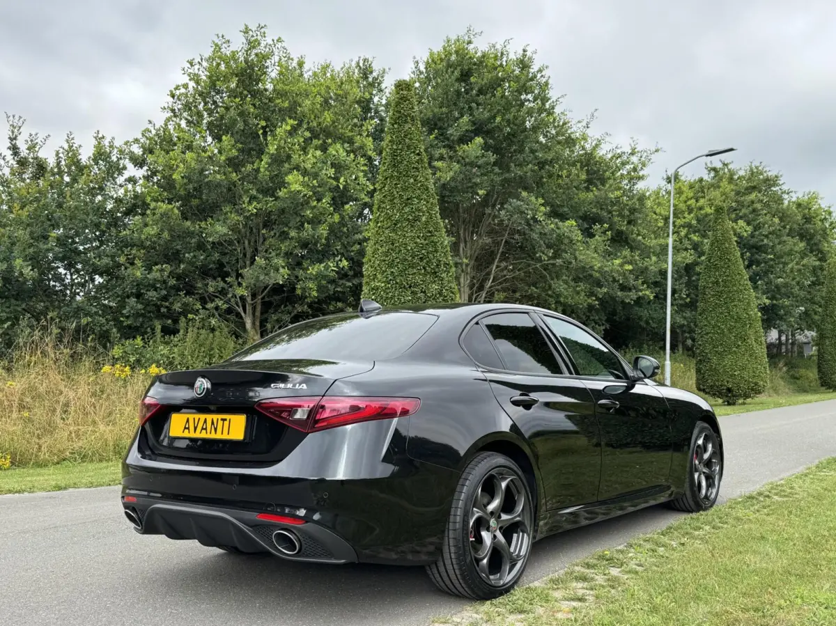 2.0 T 310pk RWD, 8500km!! 19 inch, Veloce pack