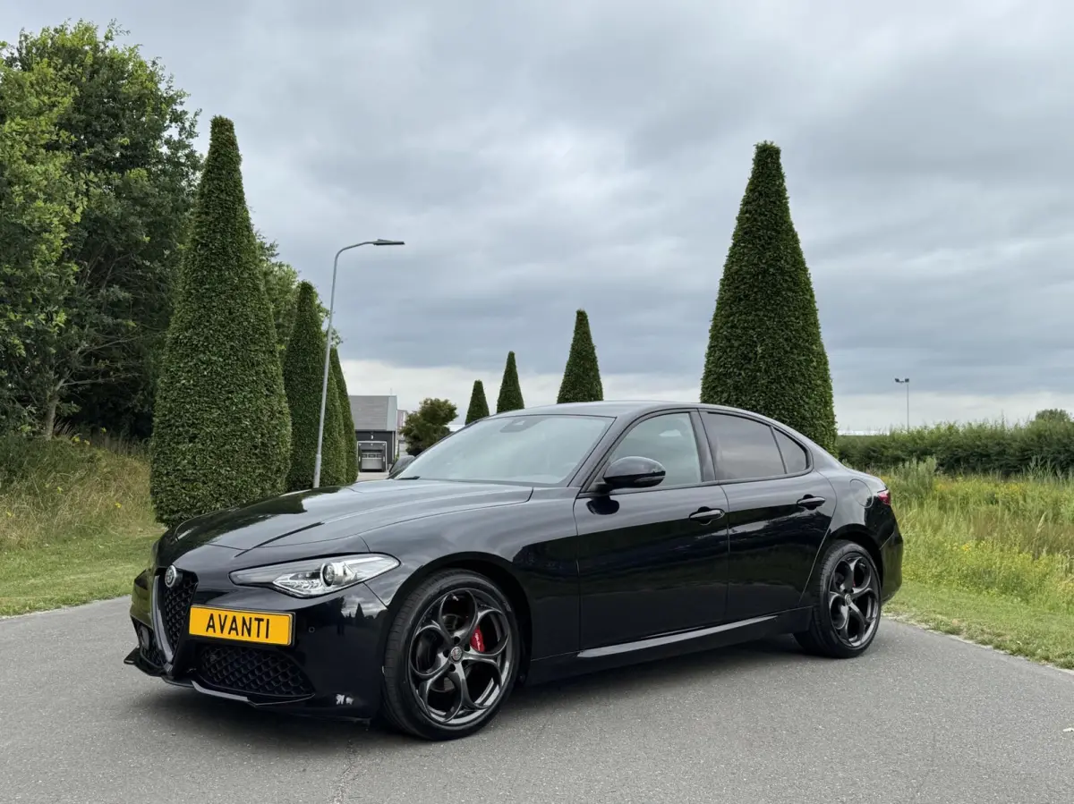 2.0 T 310pk RWD, 8500km!! 19 inch, Veloce pack