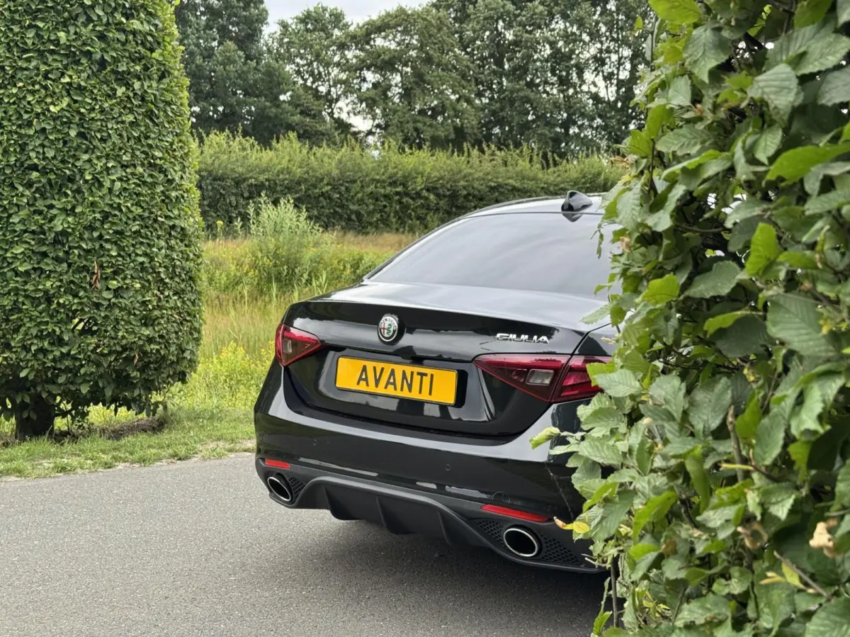 2.0 T 310pk RWD, 8500km!! 19 inch, Veloce pack