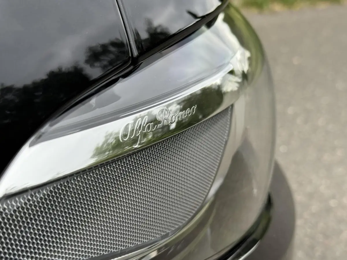 2.0 T 310pk RWD, 8500km!! 19 inch, Veloce pack