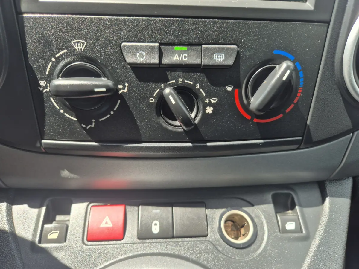 1.2 PureTech. airco,cruisecontrol,achteruitrijcamera,