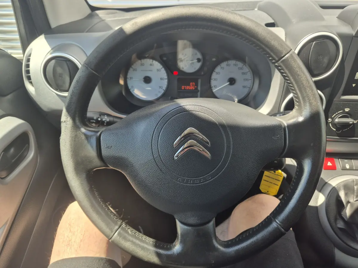 1.2 PureTech. airco,cruisecontrol,achteruitrijcamera,