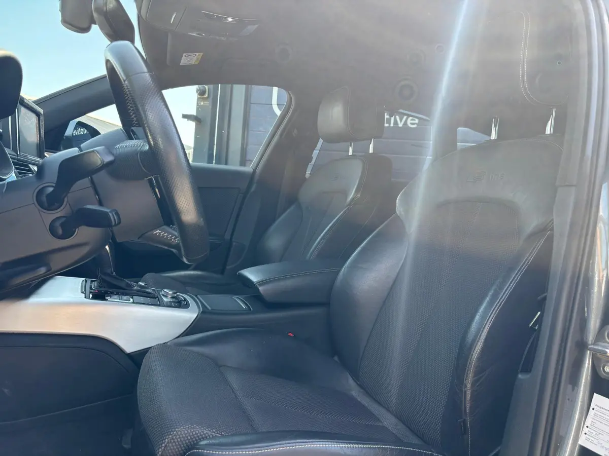 1.8 TFSI ultra S line Edition TREKHAAK AFNEEMBAAR PARKEERSENSOREN CRUISE CONTROL SPORTSTOELEN