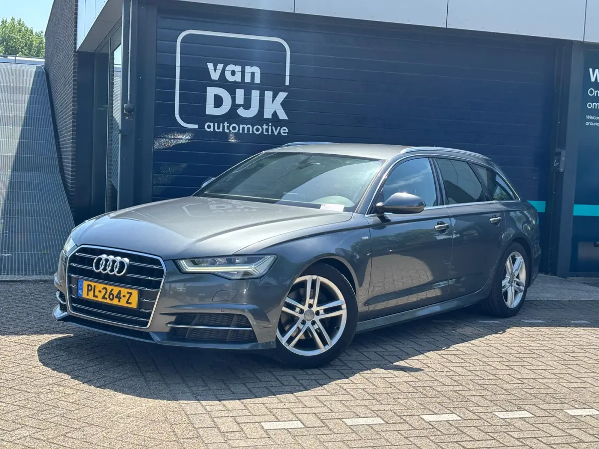 1.8 TFSI ultra S line Edition TREKHAAK AFNEEMBAAR PARKEERSENSOREN CRUISE CONTROL SPORTSTOELEN