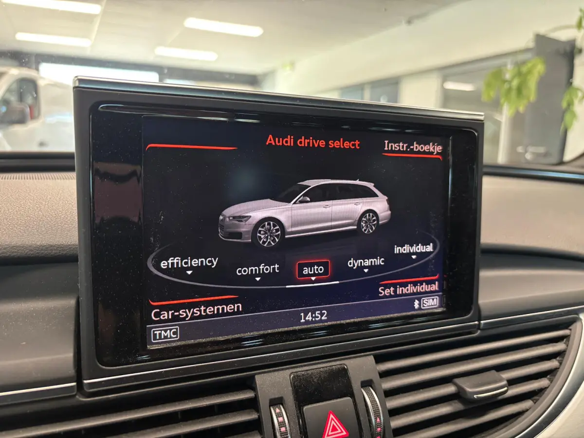 1.8 TFSI ultra S line Edition TREKHAAK AFNEEMBAAR PARKEERSENSOREN CRUISE CONTROL SPORTSTOELEN