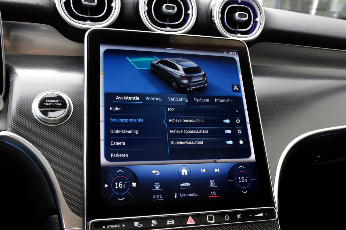 4MATIC Plug in*Perfect MB Onderh.*Luchtvering/Pano/Elek. Trekhaak/Snellader/Burmester/Memorie/Dodehoek/Camera*