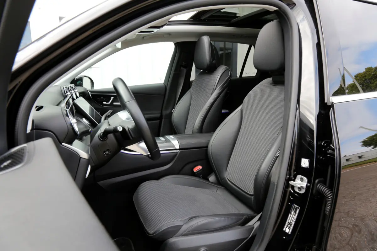4MATIC Plug in*Perfect MB Onderh.*Luchtvering/Pano/Elek. Trekhaak/Snellader/Burmester/Memorie/Dodehoek/Camera*