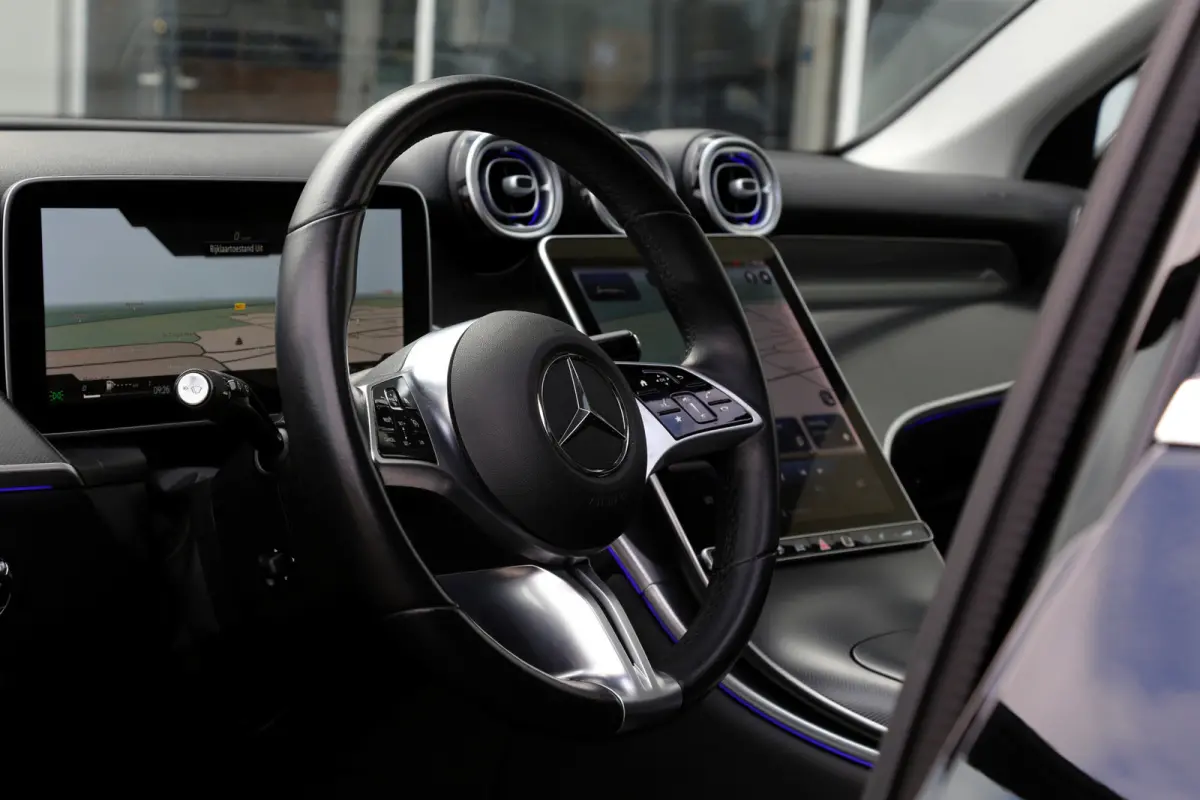 4MATIC Plug in*Perfect MB Onderh.*Luchtvering/Pano/Elek. Trekhaak/Snellader/Burmester/Memorie/Dodehoek/Camera*