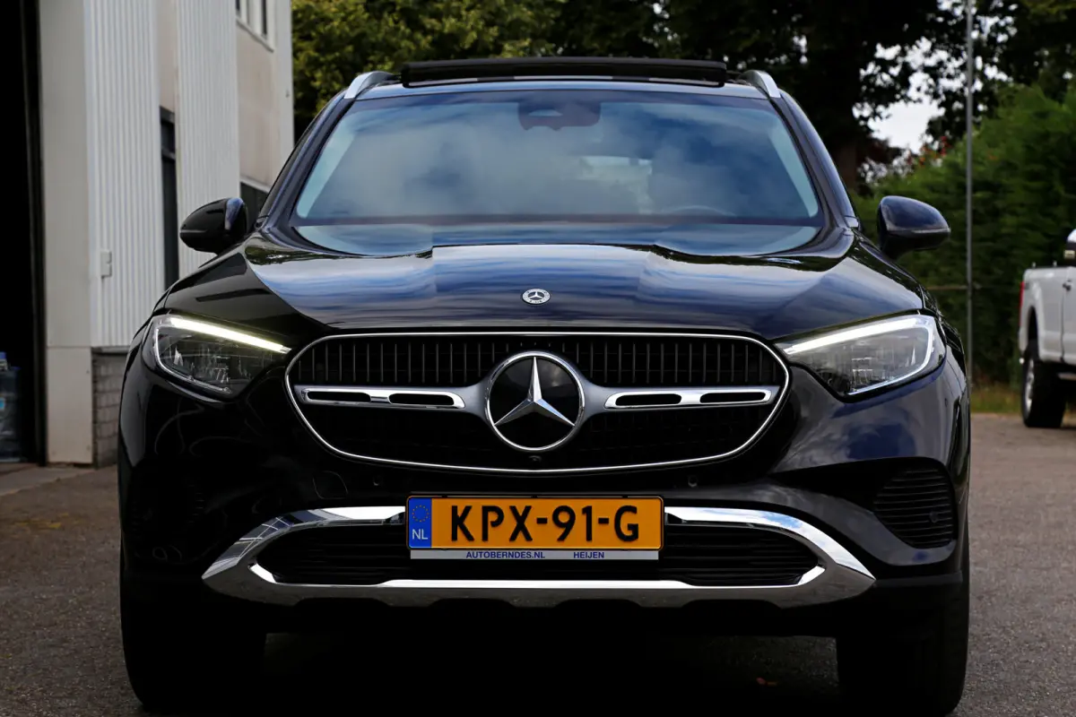 4MATIC Plug in*Perfect MB Onderh.*Luchtvering/Pano/Elek. Trekhaak/Snellader/Burmester/Memorie/Dodehoek/Camera*