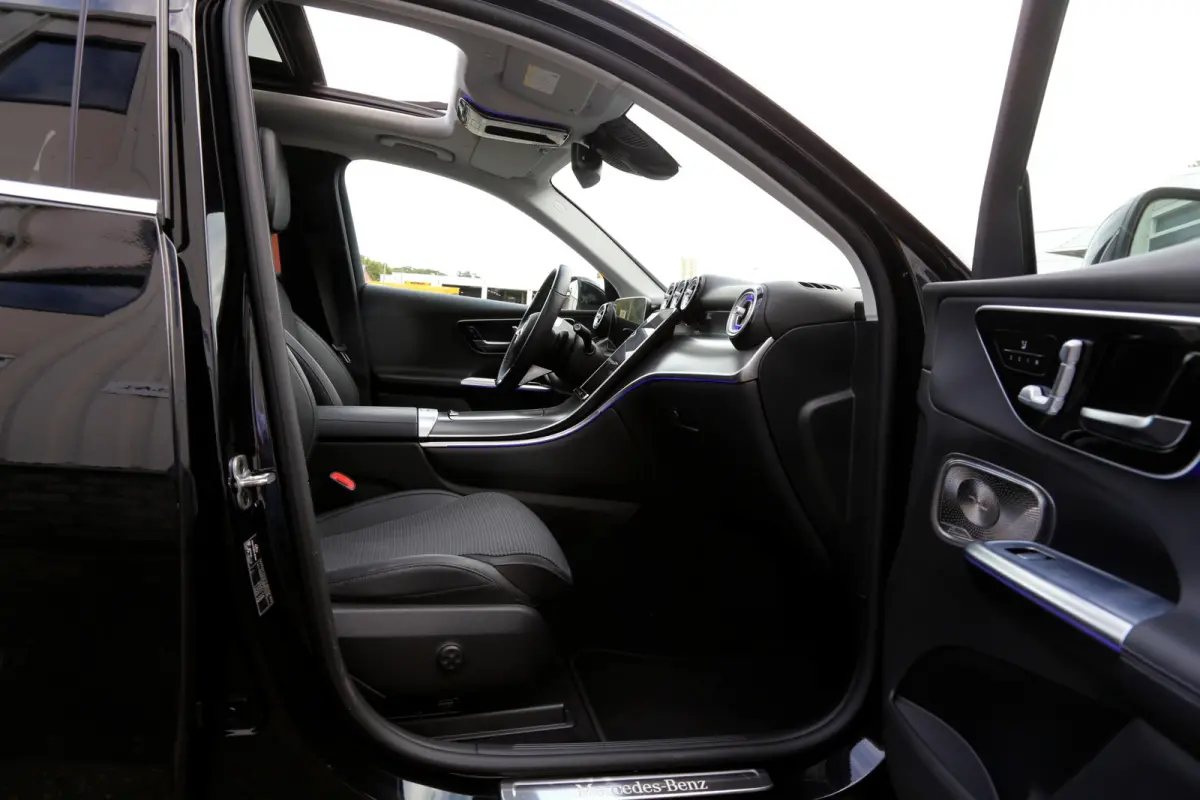 4MATIC Plug in*Perfect MB Onderh.*Luchtvering/Pano/Elek. Trekhaak/Snellader/Burmester/Memorie/Dodehoek/Camera*
