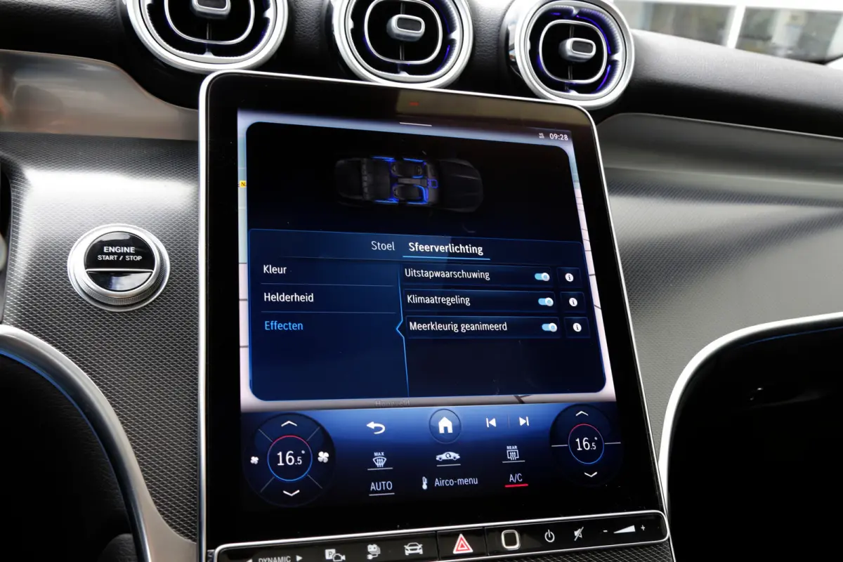 4MATIC Plug in*Perfect MB Onderh.*Luchtvering/Pano/Elek. Trekhaak/Snellader/Burmester/Memorie/Dodehoek/Camera*