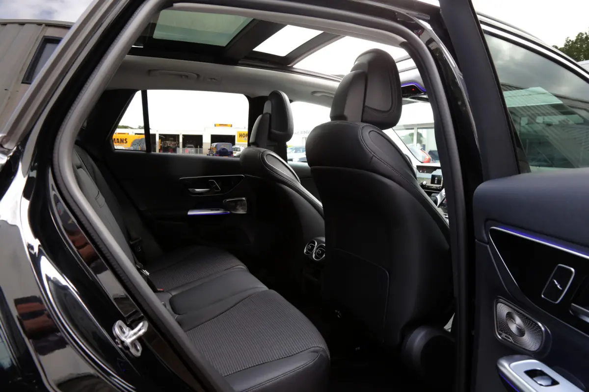 4MATIC Plug in*Perfect MB Onderh.*Luchtvering/Pano/Elek. Trekhaak/Snellader/Burmester/Memorie/Dodehoek/Camera*