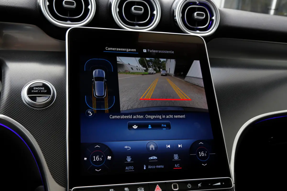 4MATIC Plug in*Perfect MB Onderh.*Luchtvering/Pano/Elek. Trekhaak/Snellader/Burmester/Memorie/Dodehoek/Camera*