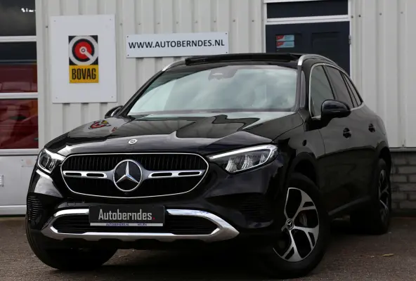 4MATIC Plug in*Perfect MB Onderh.*Luchtvering/Pano/Elek. Trekhaak/Snellader/Burmester/Memorie/Dodehoek/Camera*