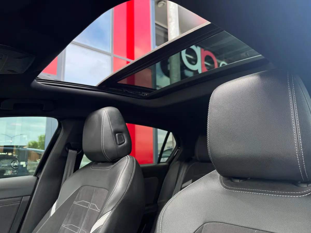 1.2 Ultimate Vol | Panorama | Memory Seats | LED | Keyless | Head-UP | Adaptive Cruise Control | Camera voor | Carplay|