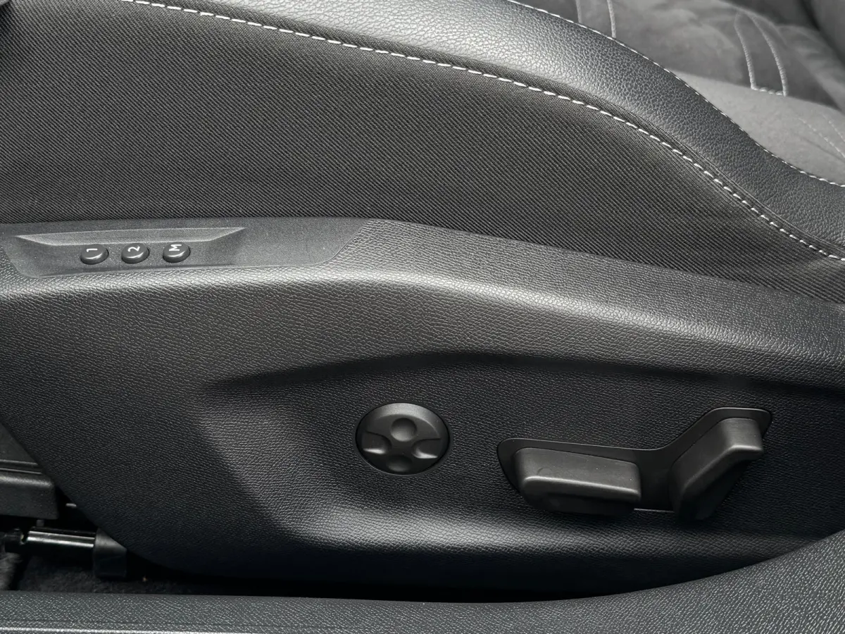 1.2 Ultimate Vol | Panorama | Memory Seats | LED | Keyless | Head-UP | Adaptive Cruise Control | Camera voor | Carplay|