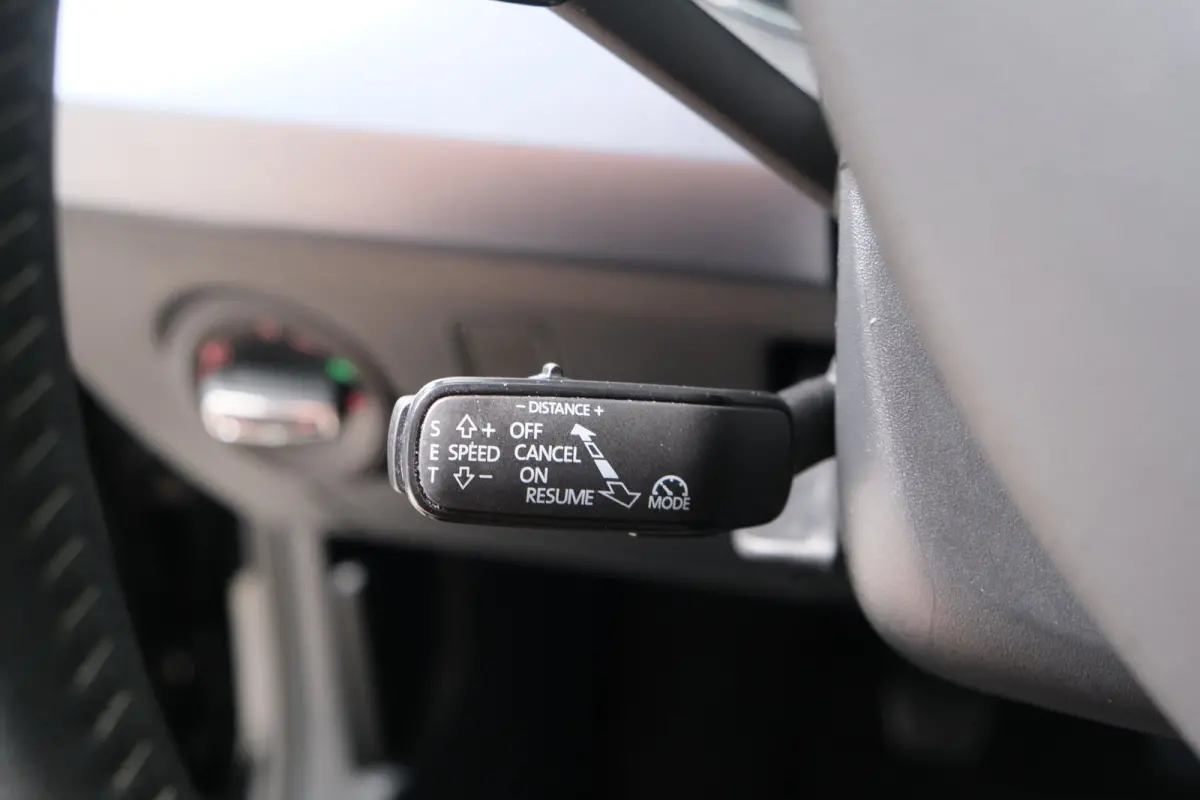 1.0 TSI Style Business Intense Plus - N.A.P. Airco, Cruise, Camera, Virtual display, Carplay.