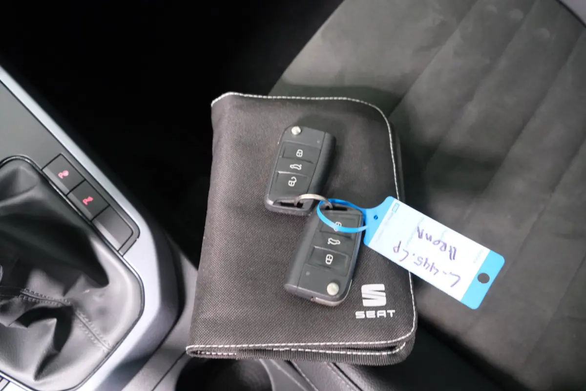 1.0 TSI Style Business Intense Plus - N.A.P. Airco, Cruise, Camera, Virtual display, Carplay.