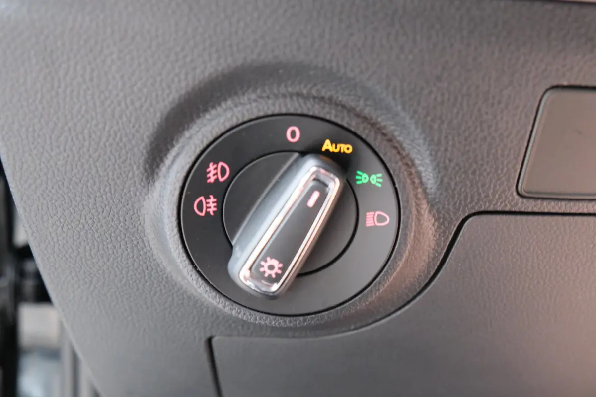 1.0 TSI Style Business Intense Plus - N.A.P. Airco, Cruise, Camera, Virtual display, Carplay.