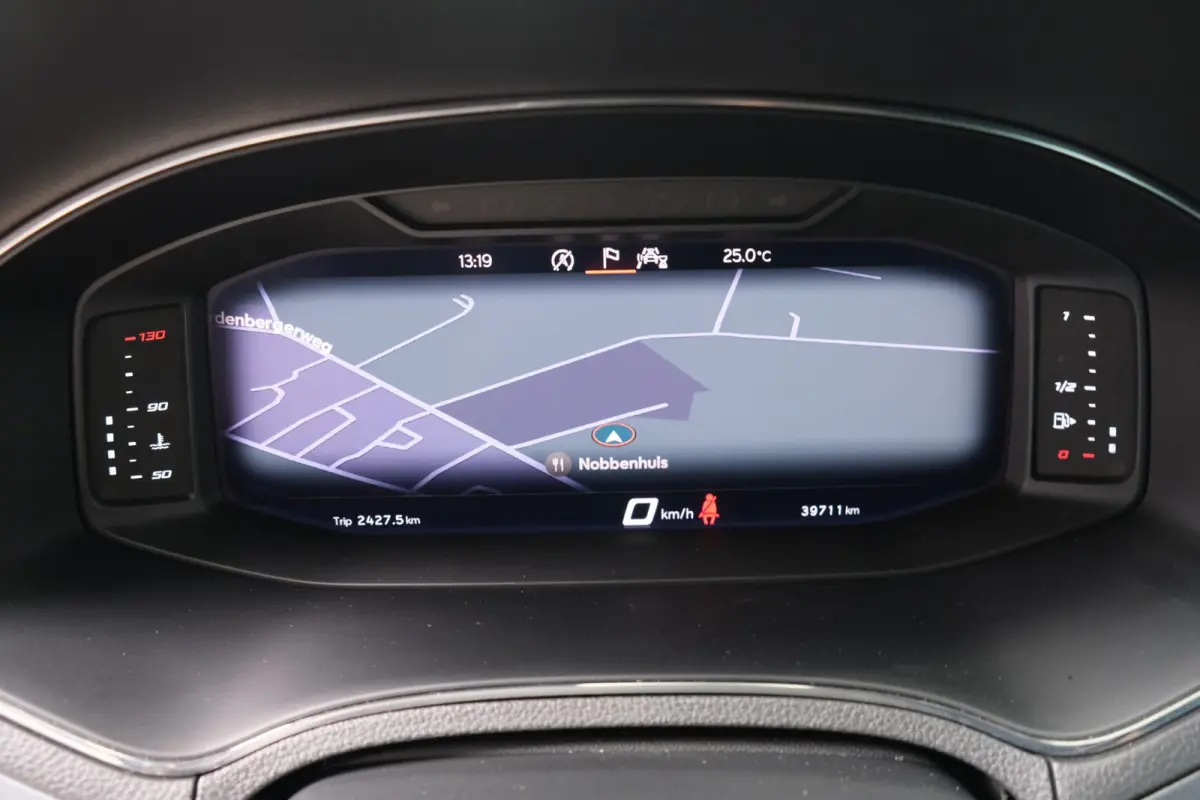 1.0 TSI Style Business Intense Plus - N.A.P. Airco, Cruise, Camera, Virtual display, Carplay.