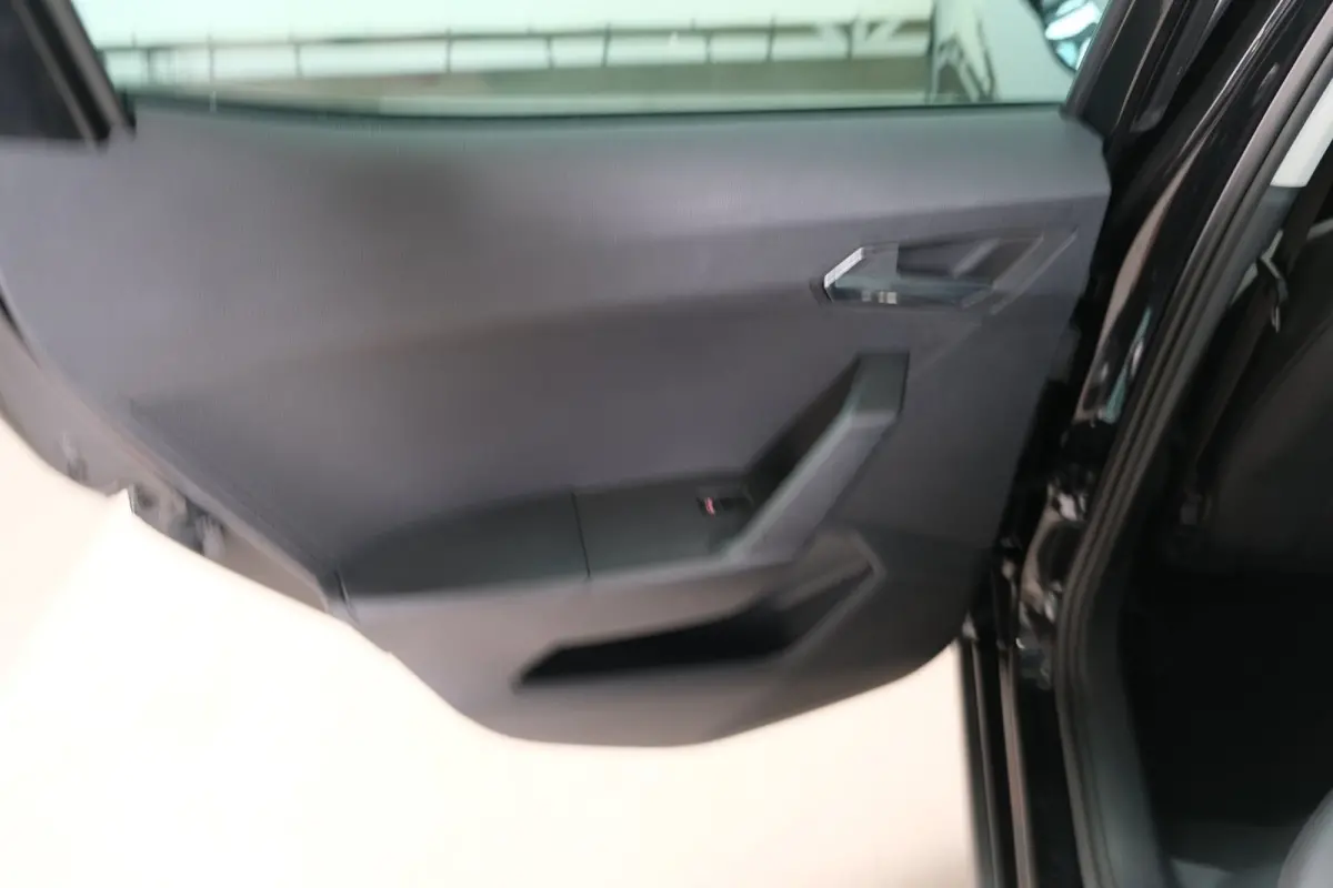 1.0 TSI Style Business Intense Plus - N.A.P. Airco, Cruise, Camera, Virtual display, Carplay.
