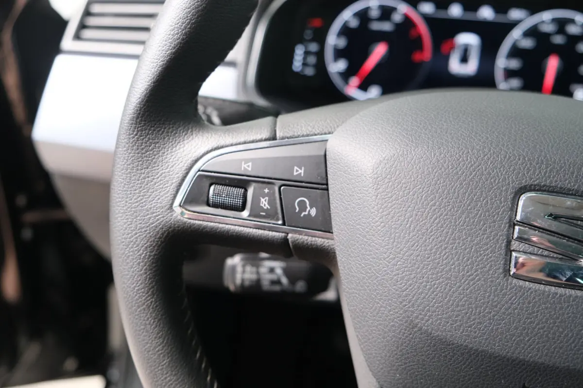 1.0 TSI Style Business Intense Plus - N.A.P. Airco, Cruise, Camera, Virtual display, Carplay.