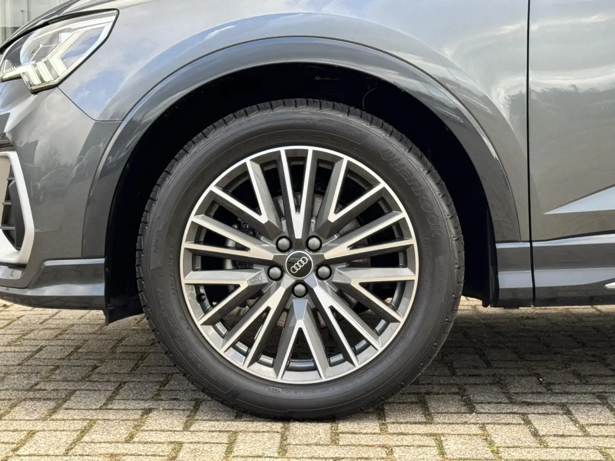 35 TFSI Automaat S Edition | 19" Lichtmetalen Velgen | Airco | Panorama-schuifdak |  Audi sound system | Navigatie| Audi virtual cockpit | Lederen Bekleding | S Line exterieur( Vestiging - V