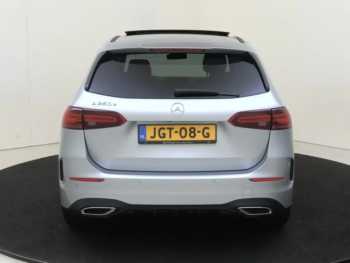 250 e Business Solution AMG / Memory-Stoelen / Panaroma-dak / Night-Pakket / Headup-Display /