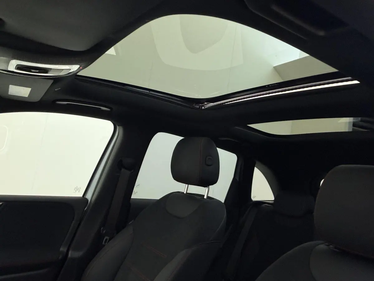 250 e Business Solution AMG / Memory-Stoelen / Panaroma-dak / Night-Pakket / Headup-Display /