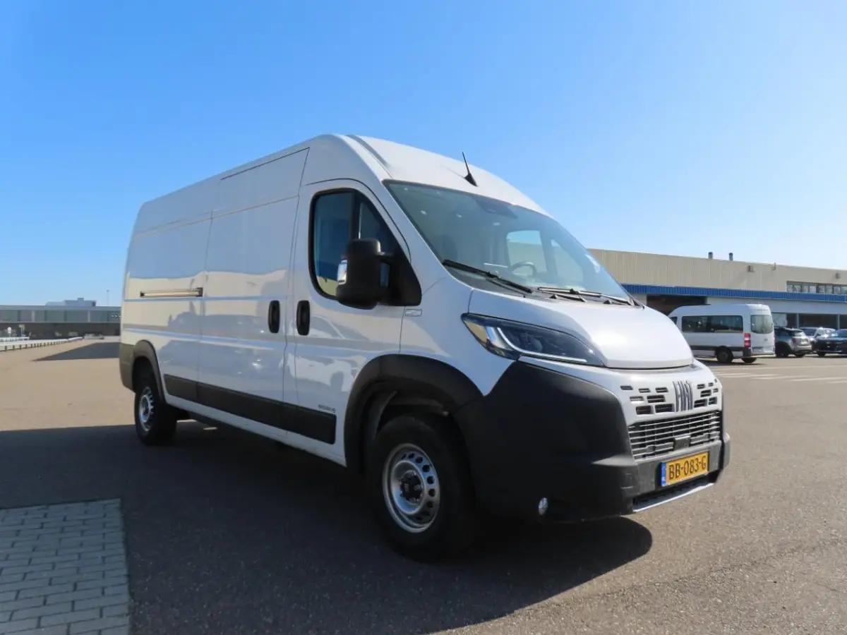 E-Ducato 4.25t L3 110 kWh | CAMERA | NAVI | DIGITALE BINNENSPIEGEL | KEYLESS | DRAADLOOS CARPLAY |