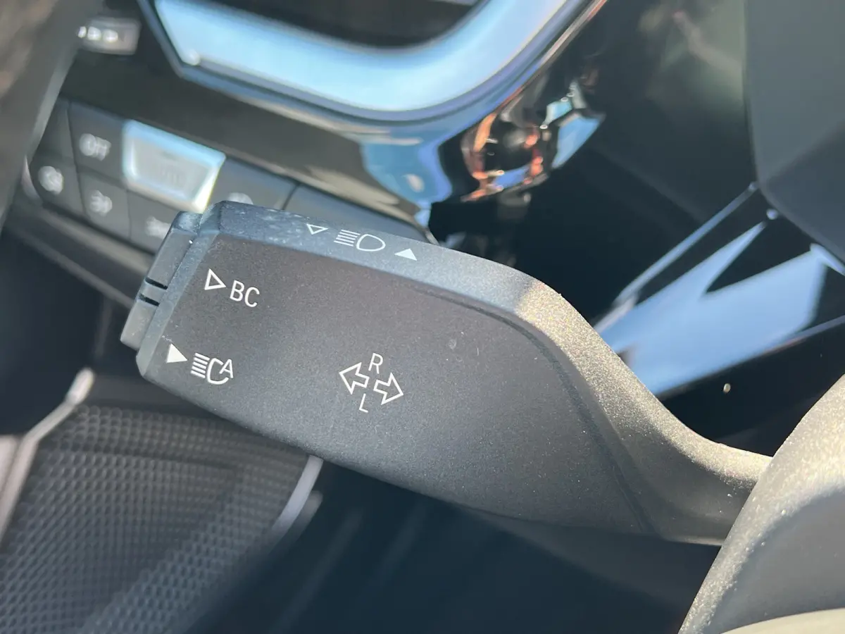 sDrive20i 197pk High Executive M-Sport | 19-inch velgen | Harman/Kardon Audio | DAB | Stoel/Stuurverwarming | Camera | Keyless Entry | Carplay | Leder | Navigatie | LED | Adaptive Cruise