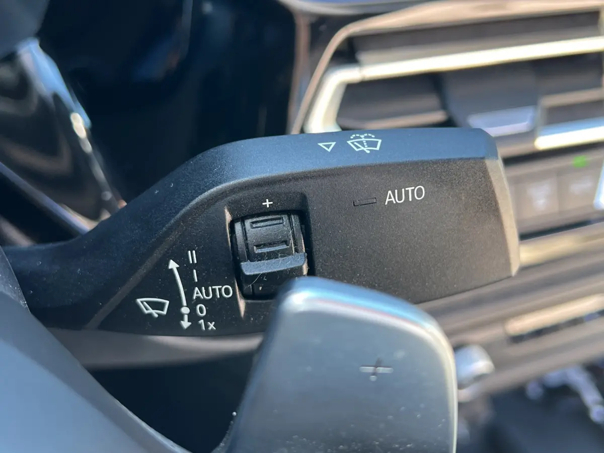 sDrive20i 197pk High Executive M-Sport | 19-inch velgen | Harman/Kardon Audio | DAB | Stoel/Stuurverwarming | Camera | Keyless Entry | Carplay | Leder | Navigatie | LED | Adaptive Cruise