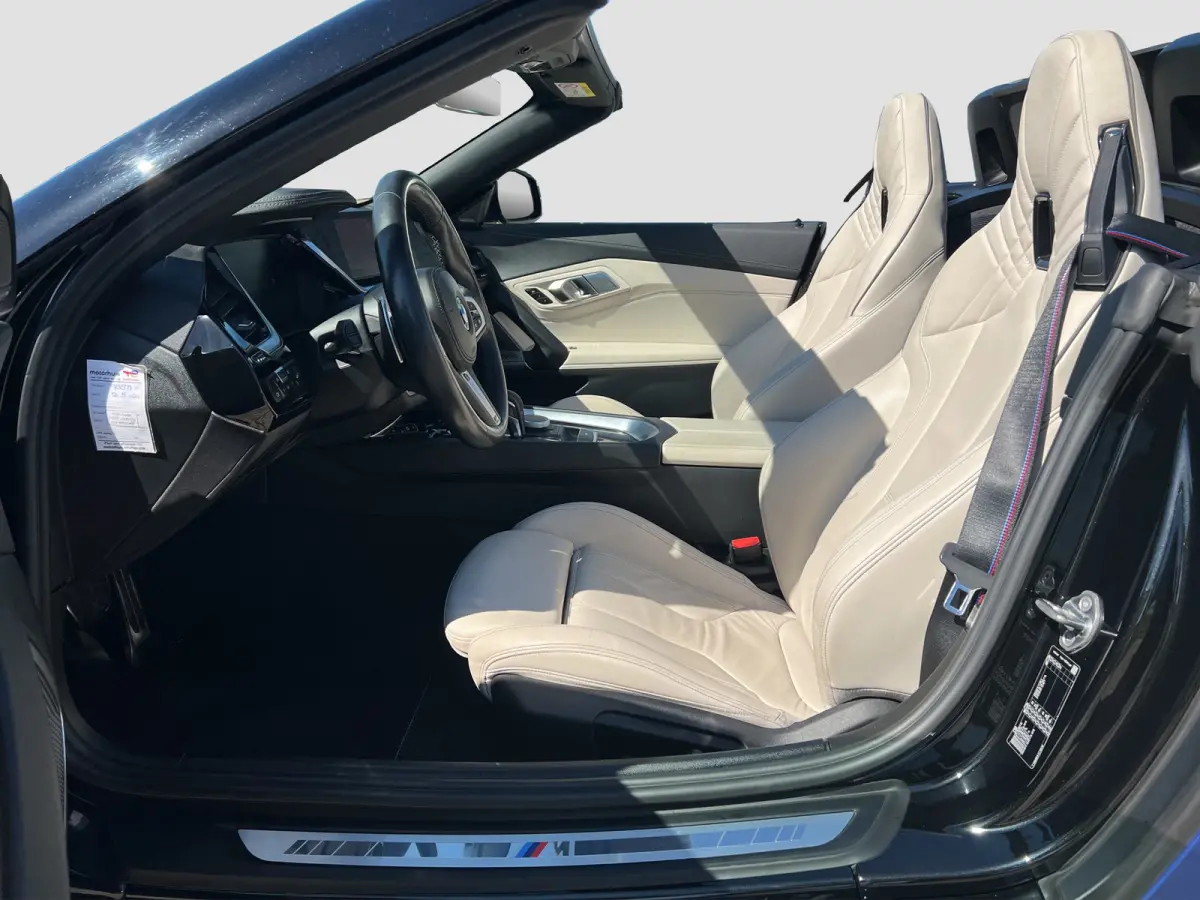 sDrive20i 197pk High Executive M-Sport | 19-inch velgen | Harman/Kardon Audio | DAB | Stoel/Stuurverwarming | Camera | Keyless Entry | Carplay | Leder | Navigatie | LED | Adaptive Cruise