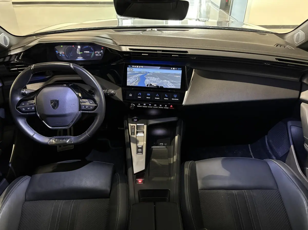 1.6 Plug-in Hybrid 225 GT|Black Pack|ARG stoel|Memory|19 inch|Camera|Carplay|Navi|PDC|ACC|Side assist|Lane Assist|