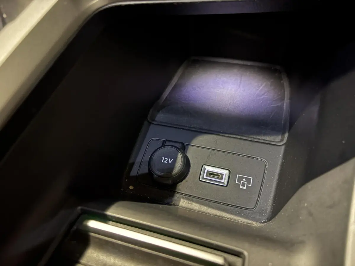 1.6 Plug-in Hybrid 225 GT|Black Pack|ARG stoel|Memory|19 inch|Camera|Carplay|Navi|PDC|ACC|Side assist|Lane Assist|