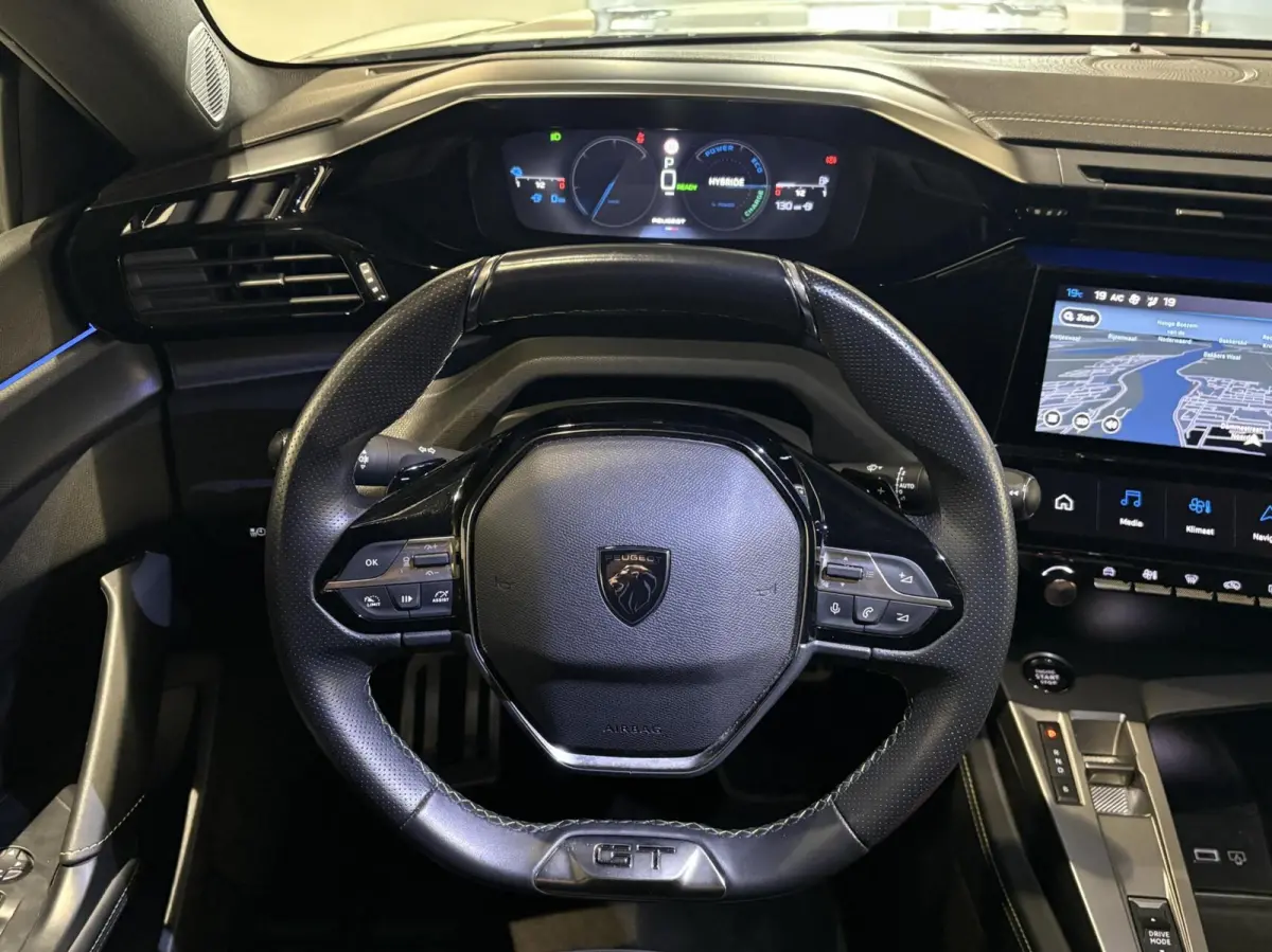 1.6 Plug-in Hybrid 225 GT|Black Pack|ARG stoel|Memory|19 inch|Camera|Carplay|Navi|PDC|ACC|Side assist|Lane Assist|