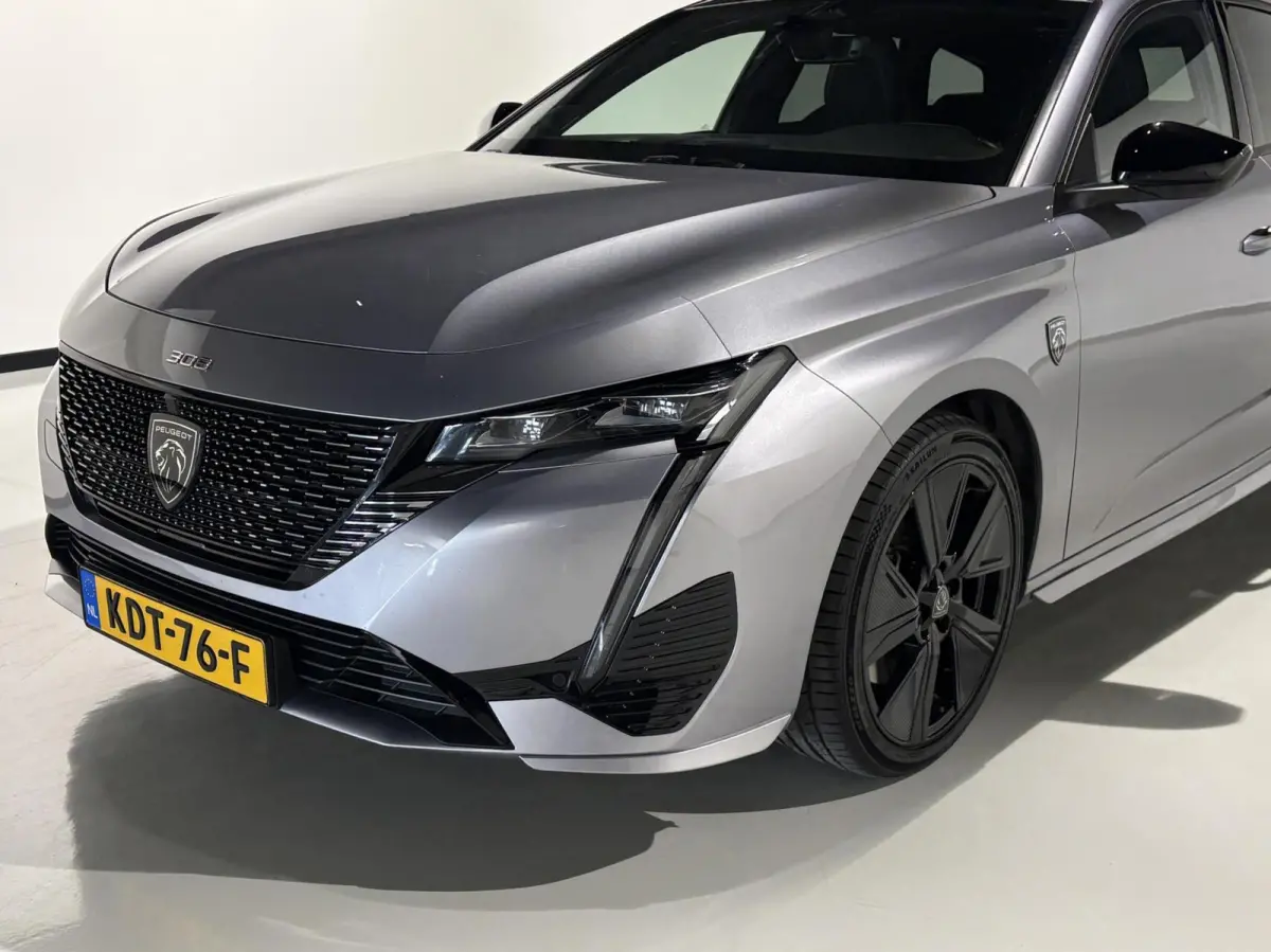 1.6 Plug-in Hybrid 225 GT|Black Pack|ARG stoel|Memory|19 inch|Camera|Carplay|Navi|PDC|ACC|Side assist|Lane Assist|
