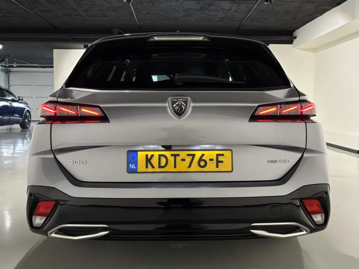 1.6 Plug-in Hybrid 225 GT|Black Pack|ARG stoel|Memory|19 inch|Camera|Carplay|Navi|PDC|ACC|Side assist|Lane Assist|