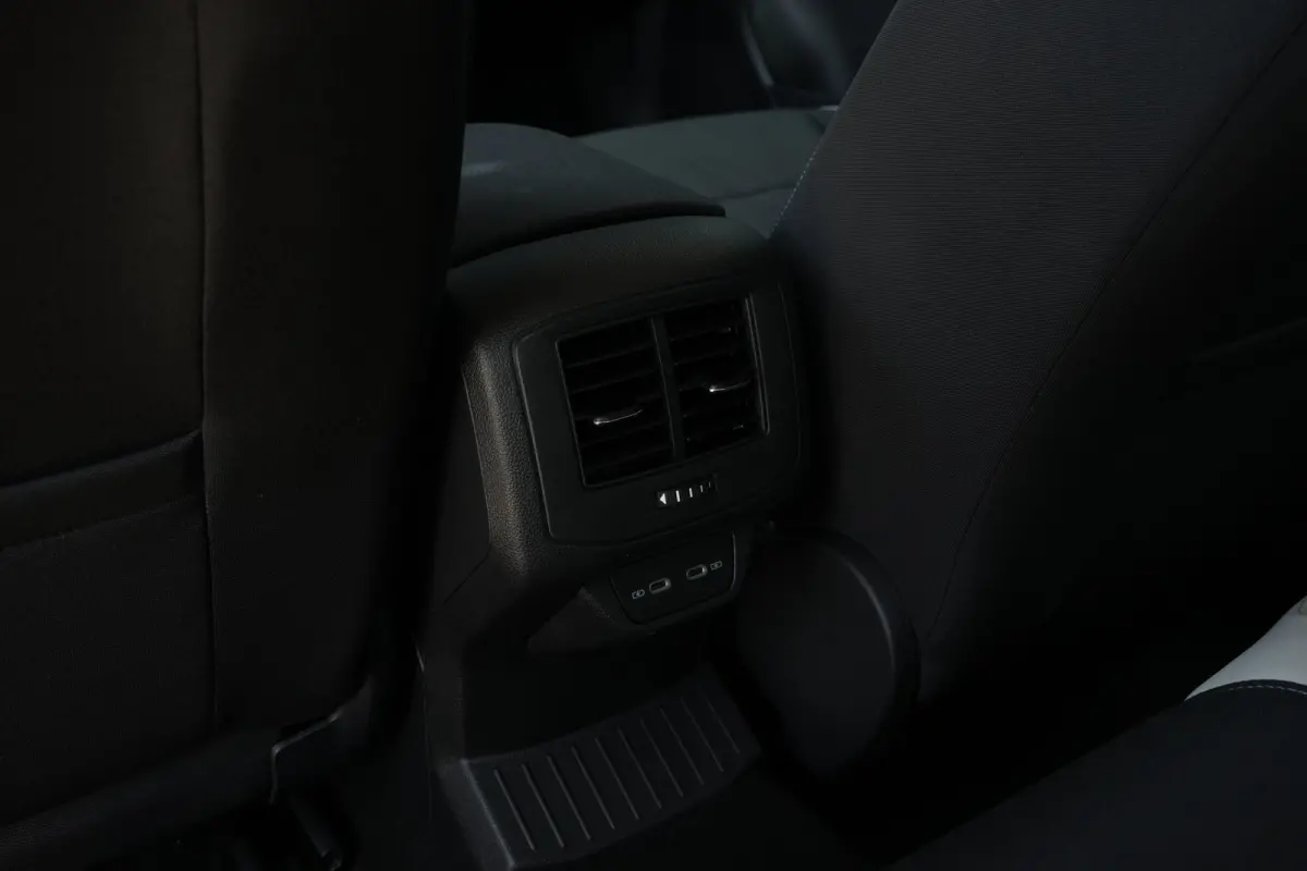 1.5 TSI Sport | Achteruitrijcamera | Carplay | Navigatie | Adaptive Cruise | 1e Eigenaar! |