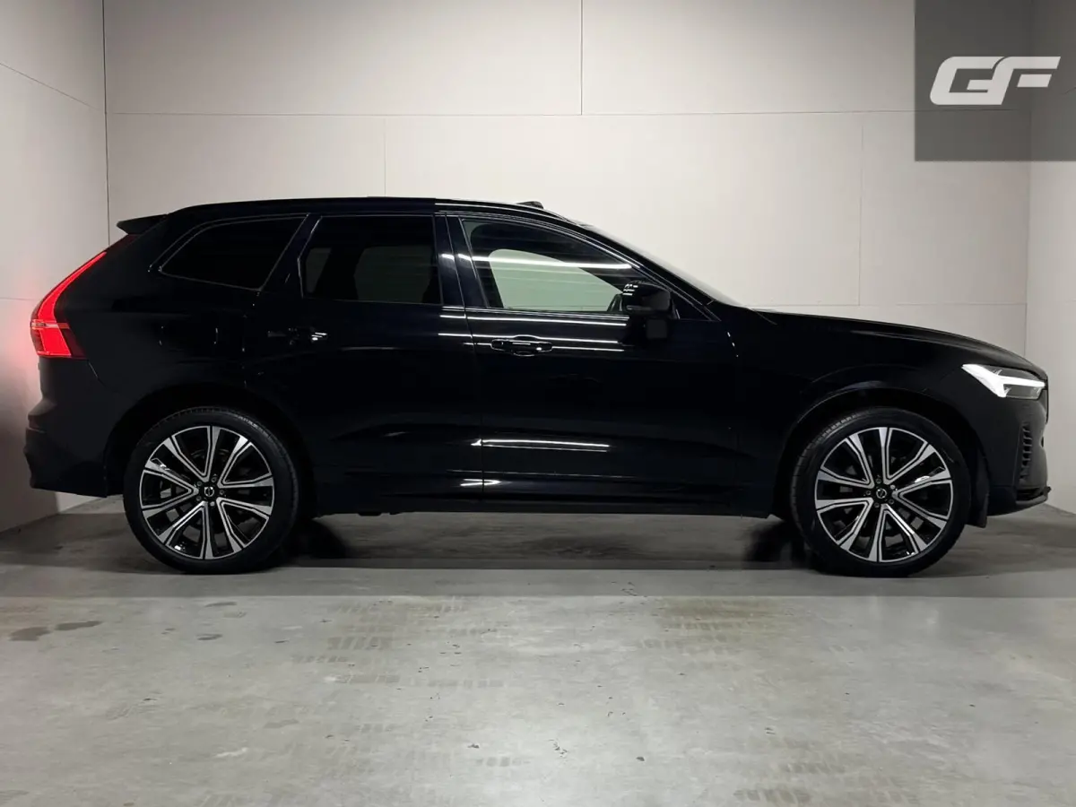 2.0 T6 Plug-in AWD R-Design Pano Google H/K HUD 360º