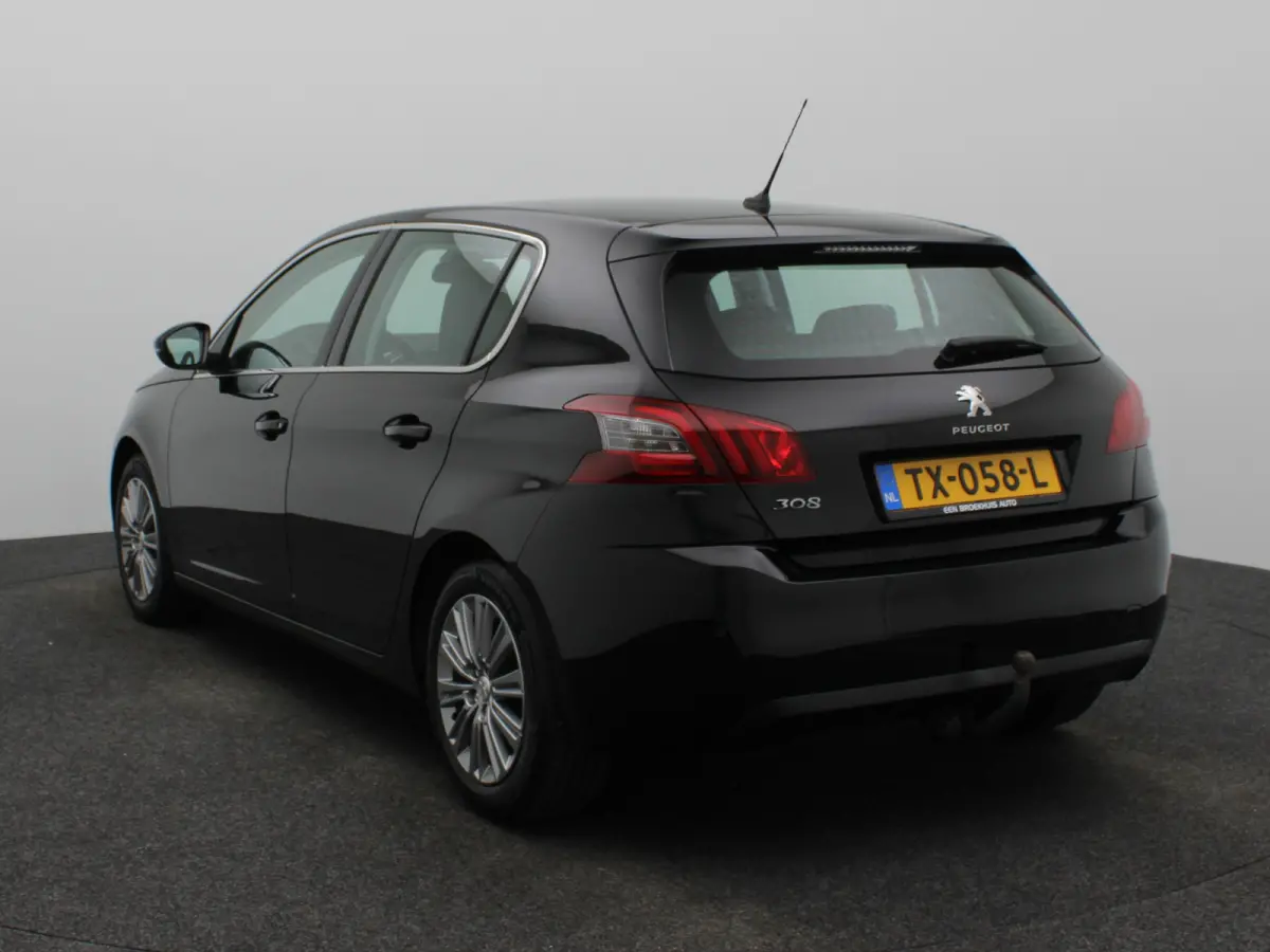 1.2 PureTech Allure | Navi | Cruise | Clima | Trekhaak | Carplay | PDC V+A | 16" LMV |