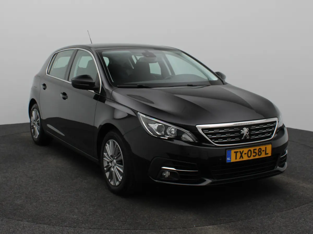 1.2 PureTech Allure | Navi | Cruise | Clima | Trekhaak | Carplay | PDC V+A | 16" LMV |
