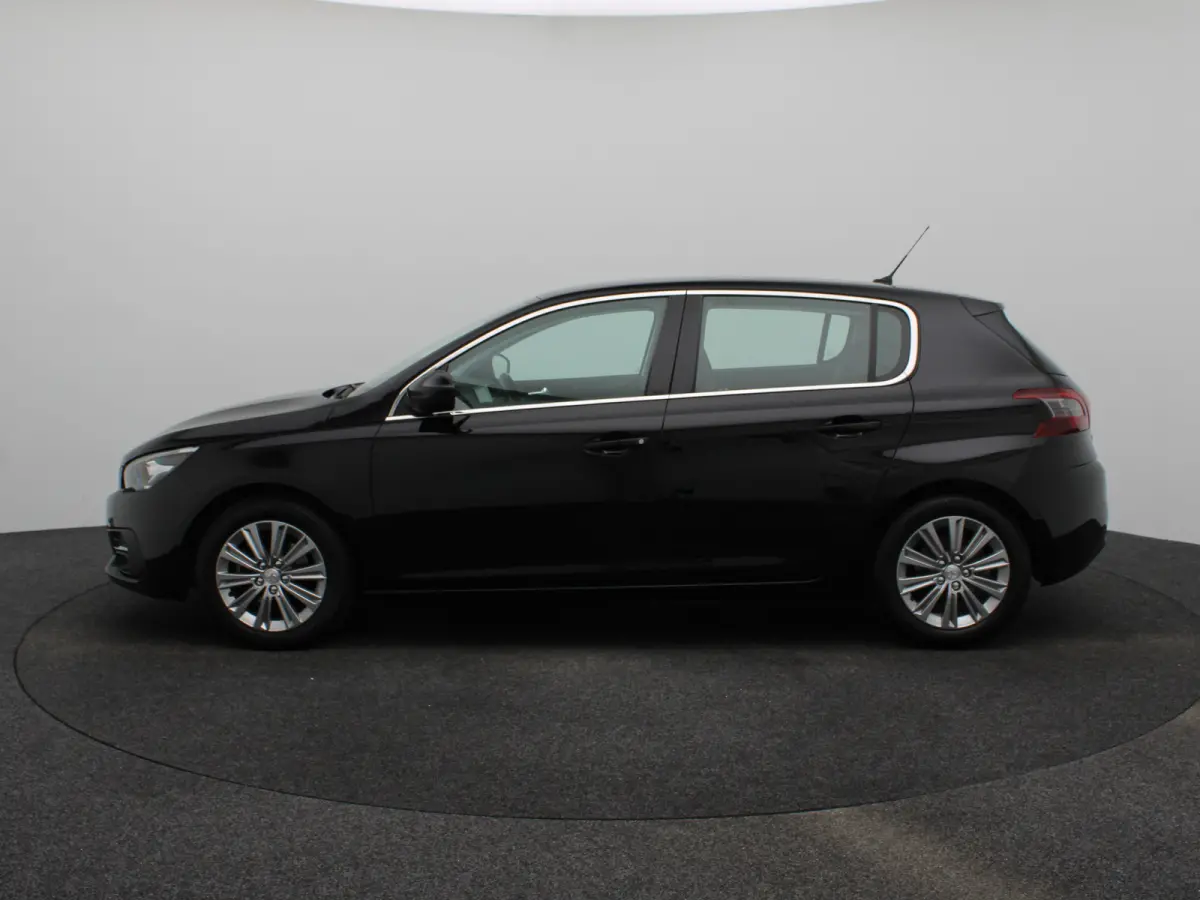 1.2 PureTech Allure | Navi | Cruise | Clima | Trekhaak | Carplay | PDC V+A | 16" LMV |