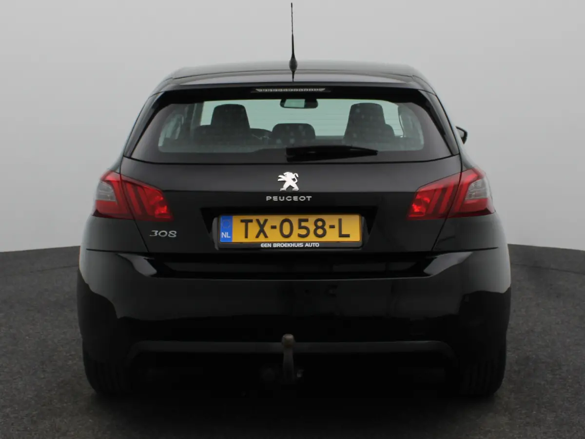 1.2 PureTech Allure | Navi | Cruise | Clima | Trekhaak | Carplay | PDC V+A | 16" LMV |