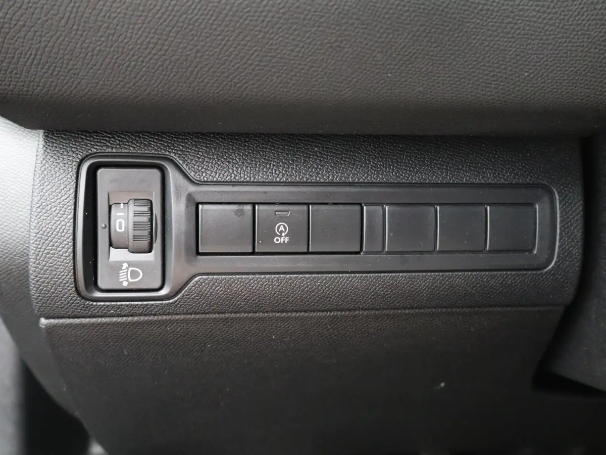1.2 PureTech Allure | Navi | Cruise | Clima | Trekhaak | Carplay | PDC V+A | 16" LMV |